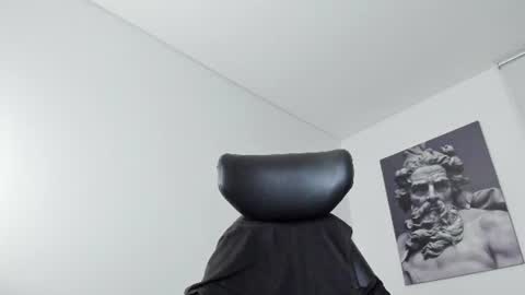 simon_leon01 online show from 07.23.26