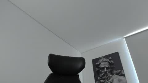 simon_leon01 online show from 07.28.26