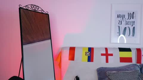 simone_feral online show from 07.11.26