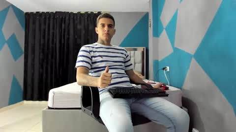 Snapshot of simonkeler chatting on 12.16.24 SIMON KELER online show from 12.16.24