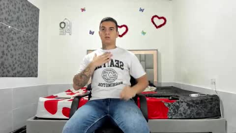 Snapshot of simonkeler chatting on 10.03.25 SIMON KELER online show from 10.03.25