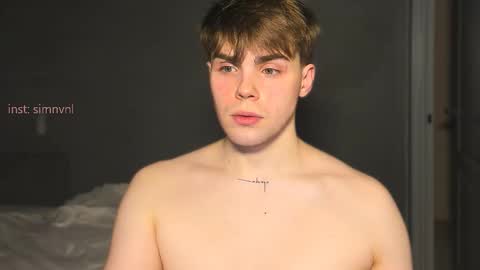 Snapshot of simonwnl chatting on 11.25.25 Simon online show from 11.25.25