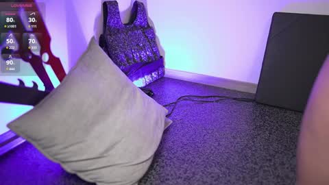 Snapshot of simoon_01 chatting on 01.06.25 SIMOON online show from 01.06.25