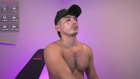 Snapshot of simoon_01 chatting on 02.02.25 SIMOON online show from 02.02.25