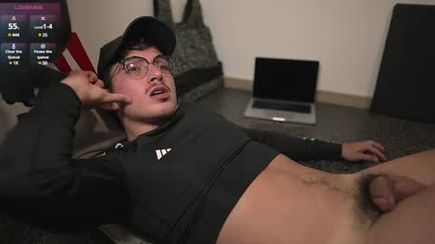 Snapshot of simoon_01 chatting on 03.04.25 SIMOON online show from 03.04.25