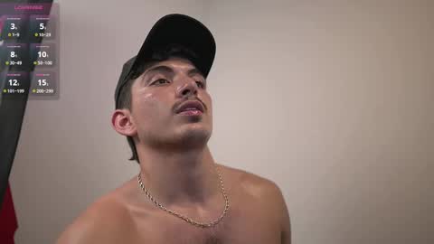 Snapshot of simoon_01 chatting on 03.08.25 SIMOON online show from 03.08.25