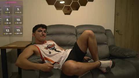 Snapshot of simoon_01 chatting on 10.24.25 SIMOON online show from 10.24.25