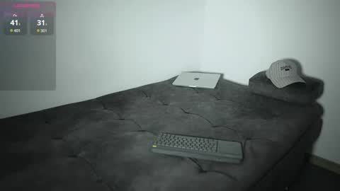 Snapshot of simoon_01 chatting on 11.14.25 SIMOON online show from 11.14.25