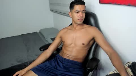 Snapshot of simple_guyy chatting on 02.19.26 Andrey online show from 02.19.26