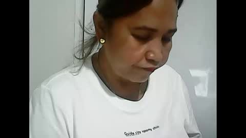 Snapshot of simplecity45 chatting on 11.26.25 Carolyn online show from 11.26.25