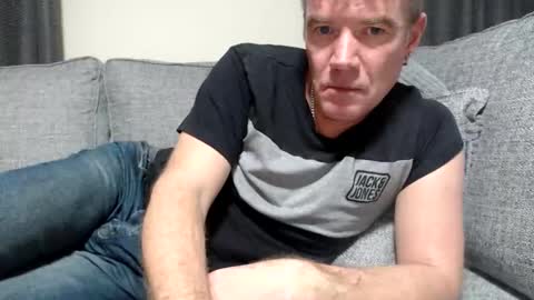 Snapshot of simplelife0 chatting on 10.30.25 Ricky online show from 10.30.25