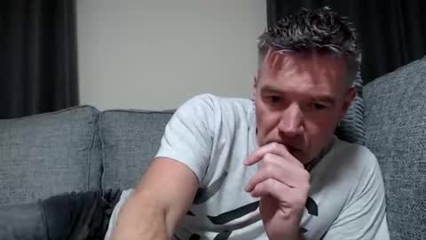 Snapshot of simplelife0 chatting on 11.22.25 Ricky online show from 11.22.25