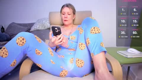 A present for me  online show from 02.19.25