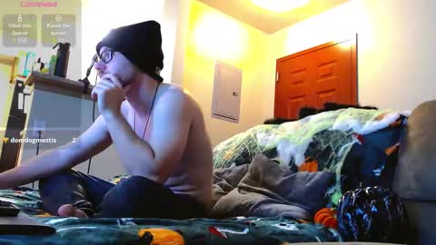 Snapshot of sin_lord chatting on 11.02.25 Husky Dad online show from 11.02.25