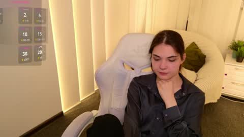 Snapshot of sindell_cryell chatting on 06.01.26 sindell_cryell online show from 06.01.26