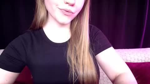 Snapshot of sindiwatsoon chatting on 02.14.25 Sindi online show from 02.14.25