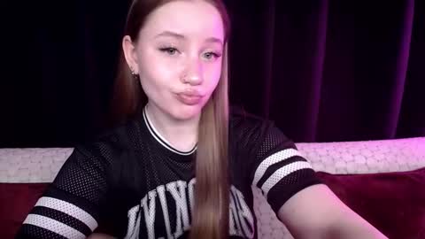 Snapshot of sindiwatsoon chatting on 02.18.25 Sindi online show from 02.18.25