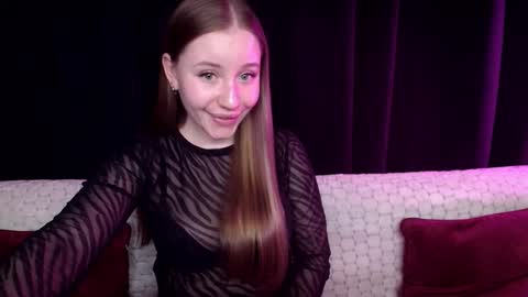 Snapshot of sindiwatsoon chatting on 02.25.25 Sindi online show from 02.25.25