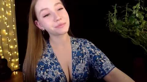 Snapshot of sindiwatsoon chatting on 09.30.25 Sindi online show from 09.30.25