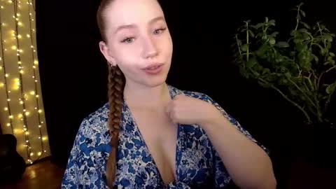 Snapshot of sindiwatsoon chatting on 10.17.25 Sindi online show from 10.17.25