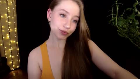 Snapshot of sindiwatsoon chatting on 10.21.25 Sindi online show from 10.21.25