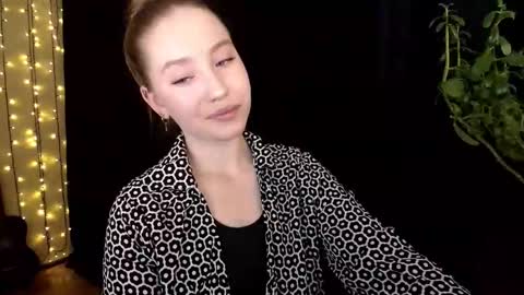 Sindi online show from 10.29.25