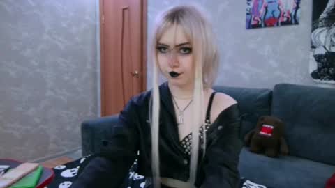 SindyLou online show from 07.17.26