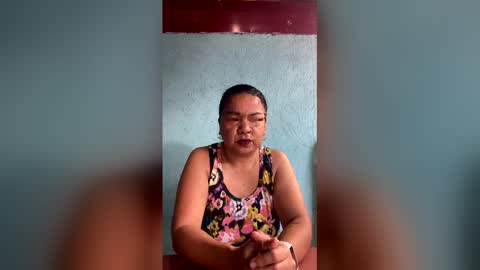 Snapshot of sinfullwife6969 chatting on 04.15.26 sinfullwife6969 online show from 04.15.26
