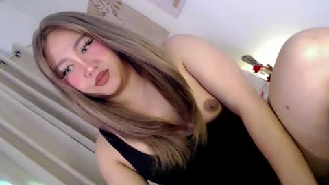 Snapshot of sinfulsiren28x chatting on 04.03.26 ANDREA online show from 04.03.26