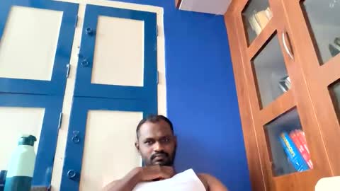 singletamilboy2 online show from 03.17.26