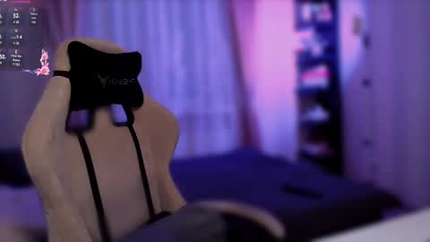 Ari online show from 02.27.25
