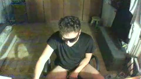 Snapshot of sinvi1915 chatting on 10.14.25 sinvi1915 online show from 10.14.25