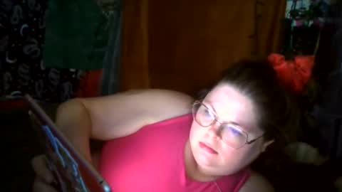 Snapshot of siofra chatting on 05.21.26 Siofra online show from 05.21.26