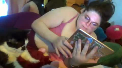 Snapshot of siofra chatting on 05.26.26 Siofra online show from 05.26.26