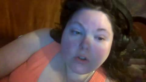 Snapshot of siofra chatting on 05.29.26 Siofra online show from 05.29.26