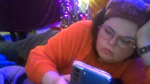 Snapshot of siofra chatting on 05.30.26 Siofra online show from 05.30.26