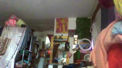 Snapshot of siofra chatting on 07.14.26 Siofra online show from 07.14.26