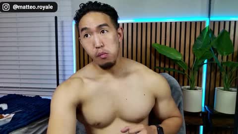 SIR TEO online show from 11.04.25