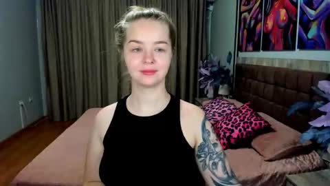SirenaBloom online show from 05.08.26