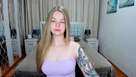 SirenaBloom online show from 06.03.26