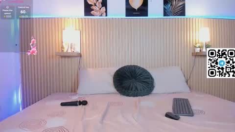 Snapshot of sirenita_xoxo chatting on 10.10.25 Sirenita online show from 10.10.25