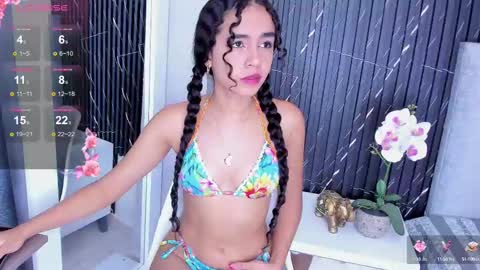 Snapshot of sisi_rosex chatting on 02.18.25 Shopia online show from 02.18.25