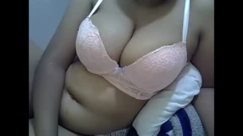 Snapshot of sisibrown97 chatting on 02.20.25 brown online show from 02.20.25