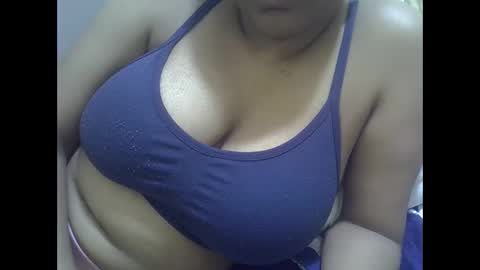 Snapshot of sisibrown97 chatting on 10.28.25 brown online show from 10.28.25