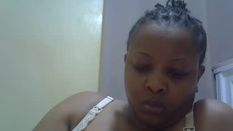 Snapshot of sisibrown97 chatting on 06.13.26 brown online show from 06.13.26