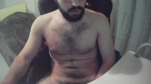 Snapshot of sissy_bear_ chatting on 01.05.25 sissy_bear_ online show from 01.05.25