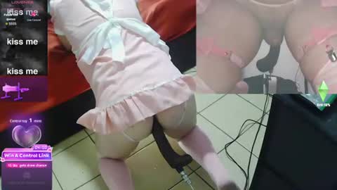 Snapshot of sissyjolicia chatting on 06.29.26 sissyjolcia online show from 06.29.26