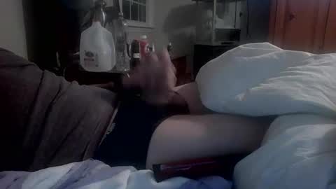 Snapshot of sitonmywhitecock chatting on 12.16.25 love2cum online show from 12.16.25