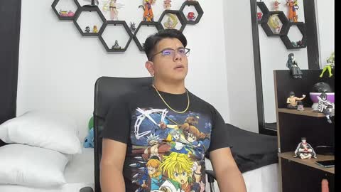 Snapshot of siul_bigcock chatting on 01.27.25 Siul Thompson online show from 01.27.25