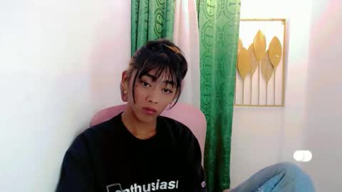 Snapshot of sizka_ford chatting on 09.30.25 Sizka online show from 09.30.25